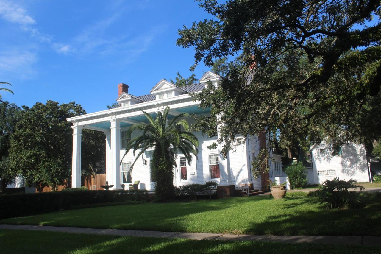 C.A.'S House Bed And Breakfast Lake Charles Exterior photo